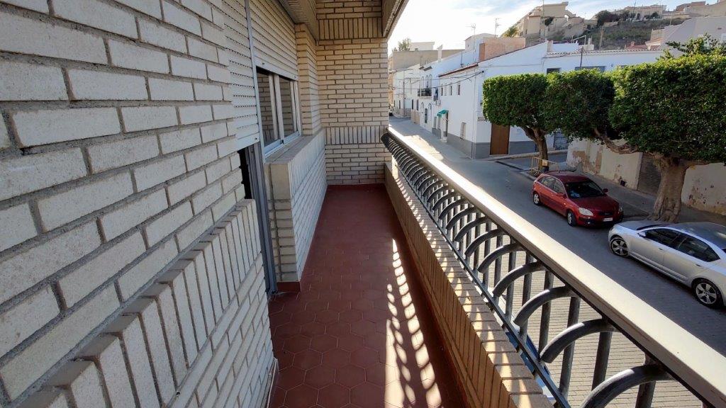 IMG_20231113_160013692_HDR M2132-Turre Property with commercial space and roof terrace