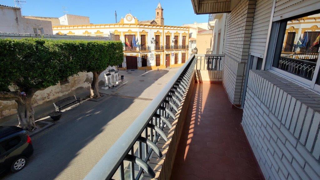 IMG_20231113_160025086_HDR M2132-Turre Property with commercial space and roof terrace