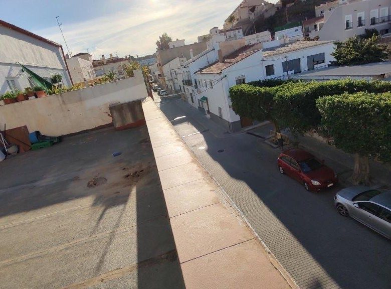 M2132-Turre Property with commercial space and roof terrace