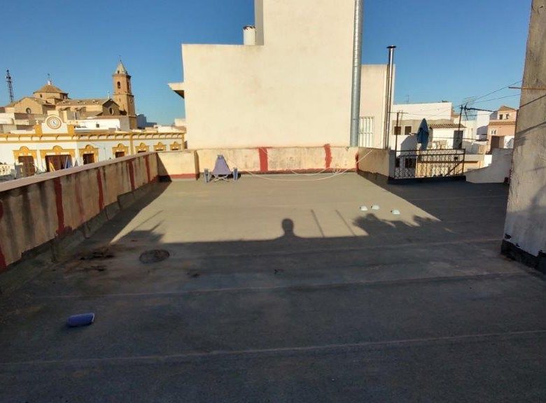 M2132-Turre Property with commercial space and roof terrace
