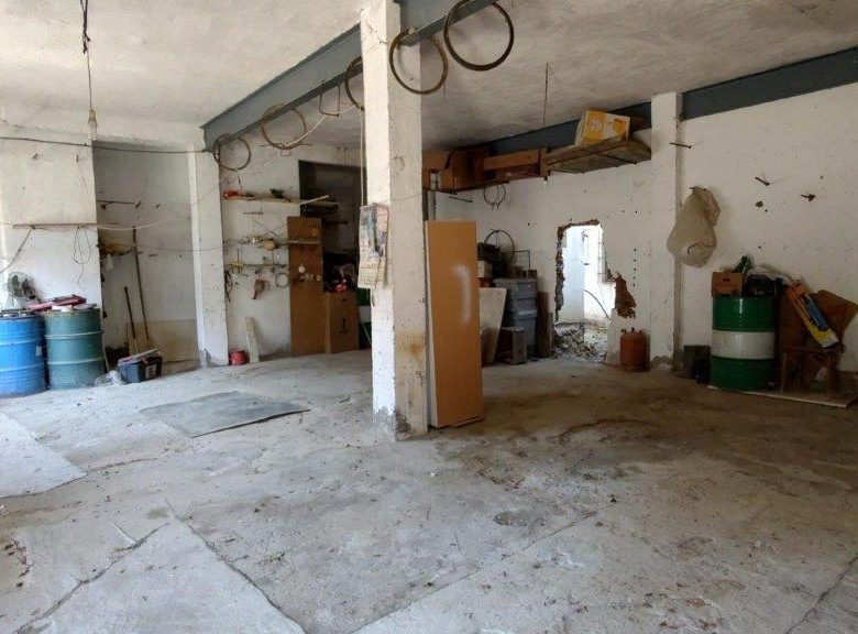 M2132-Turre Property with commercial space and roof terrace