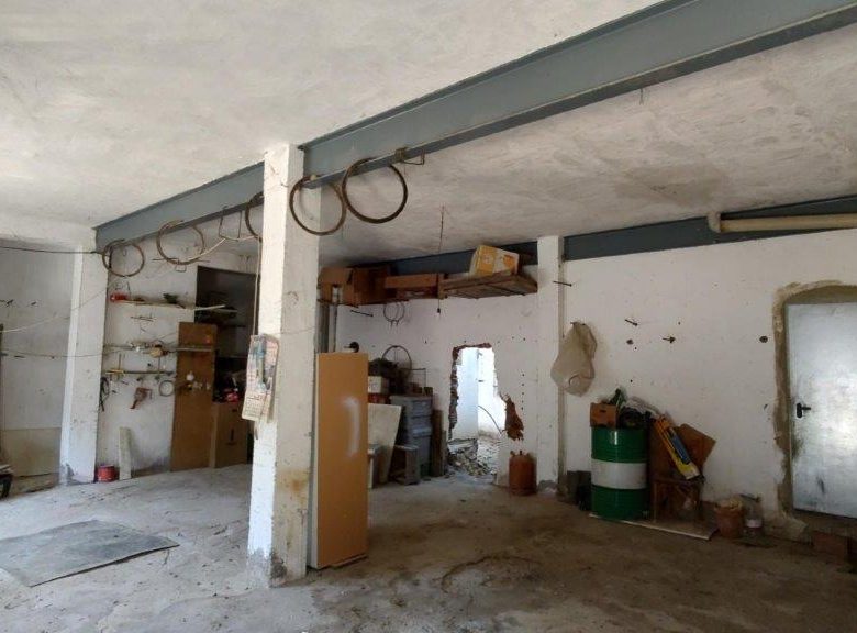 M2132-Turre Property with commercial space and roof terrace