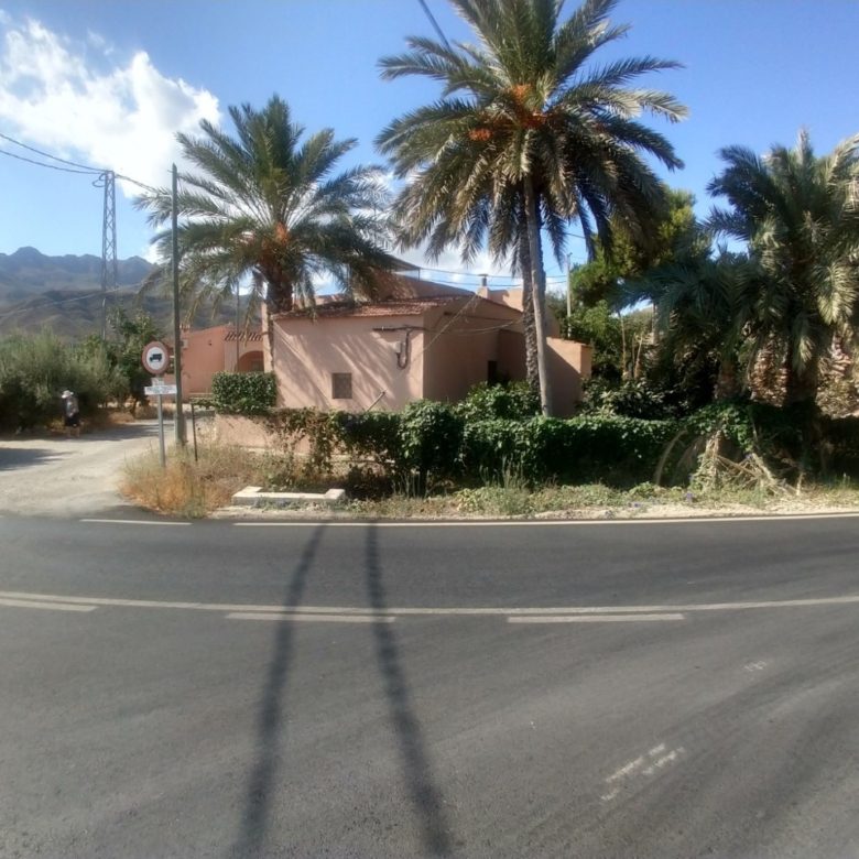 M1171 Cortijo with separate ruin on 2000m2