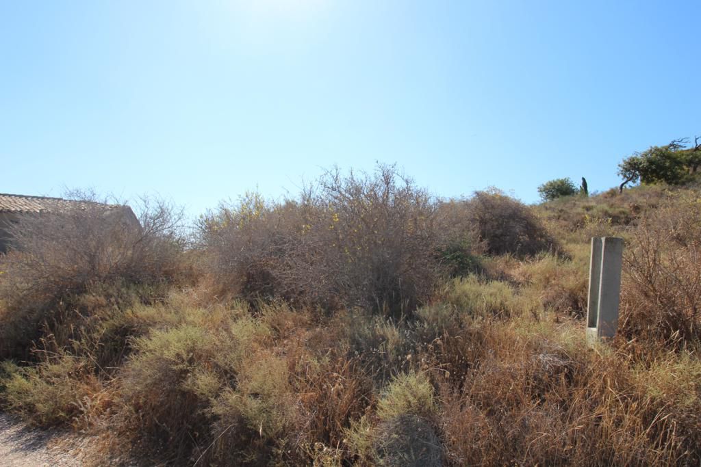 M1188 Two buildings on large plot in Mojacar