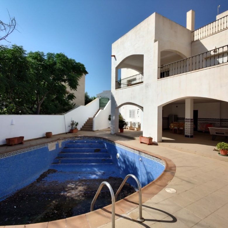 M1192 Mojacar Huge six bedroom villa in Mojacar