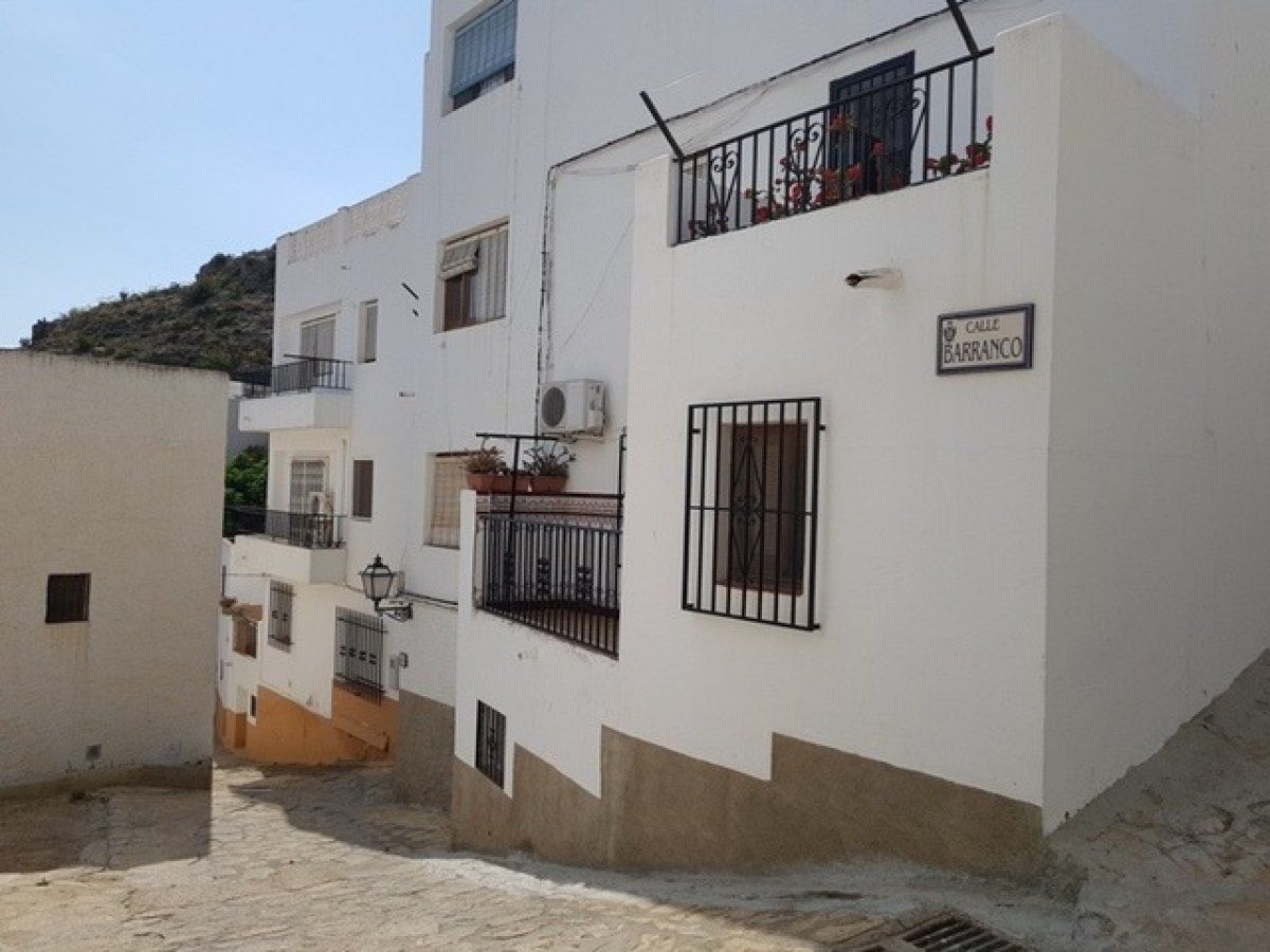 M2100-2 Mojacar Pueblo Apartment M2100 Mojacar Pueblo 2 bed apartment with underbuild