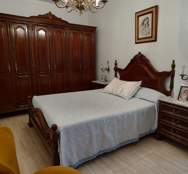 M2102 Huge property in Turre