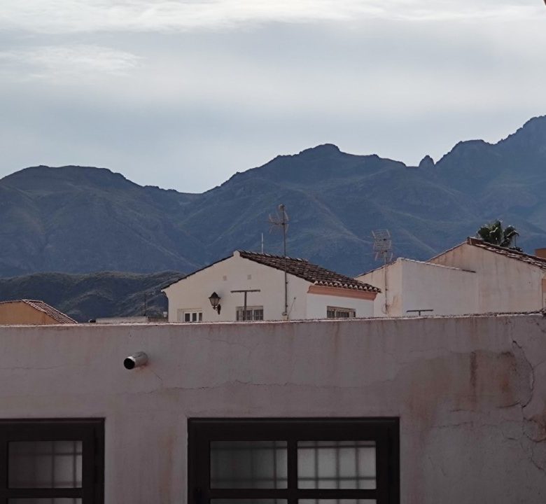 M2102 Huge property in Turre