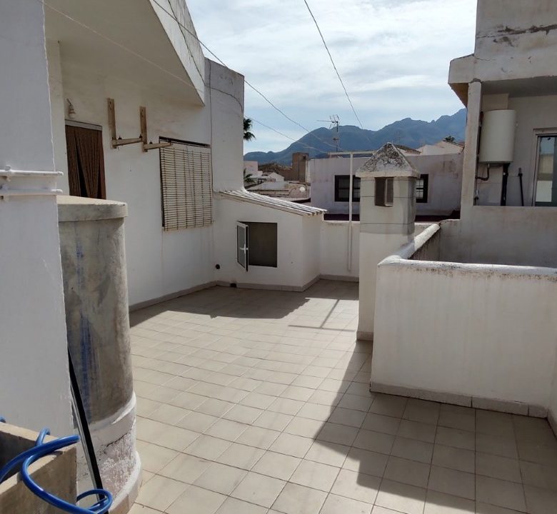 M2102 Huge property in Turre