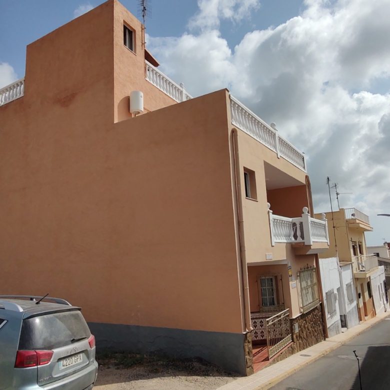 M2123 Huge townhouse in Turre