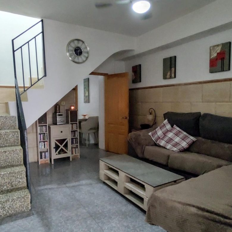 M2135 Turre Quaint village house