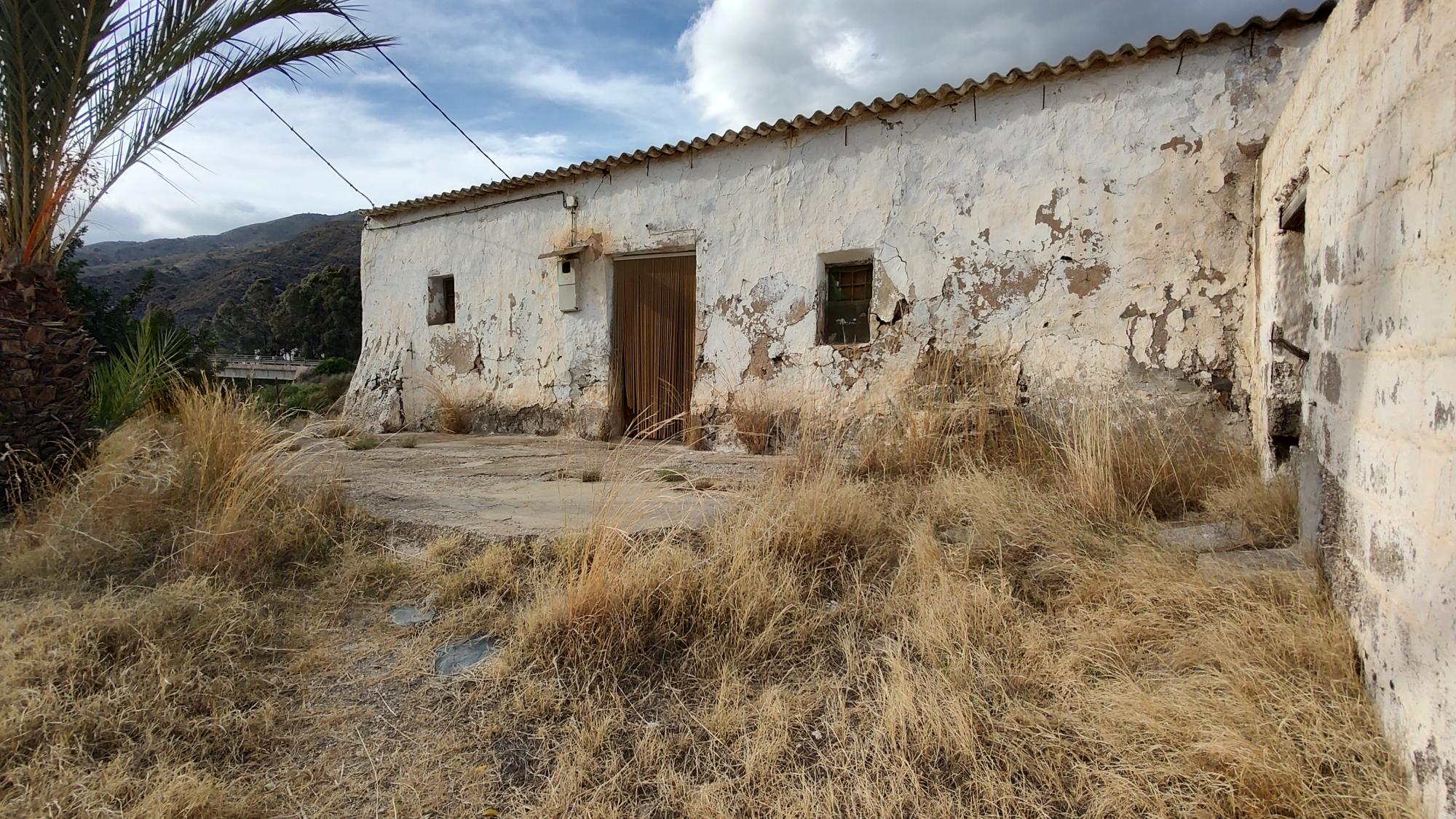 M2135-5 M2134-Cortijo for renovation close to Macenas