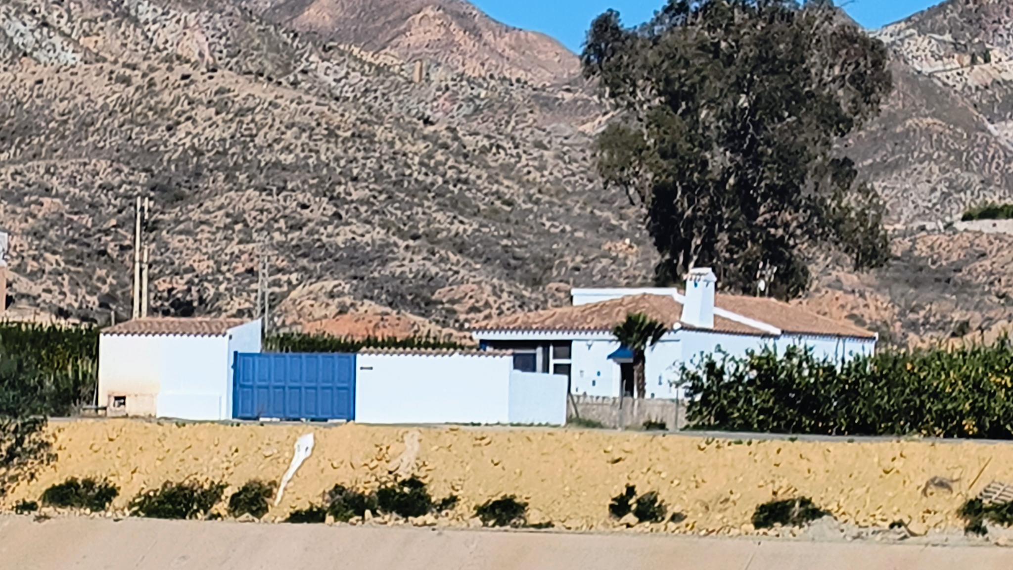 M2169-20 Cuevas de Almanzora M2169 Cuevas de Almanzora – Immaculately presented cortijo