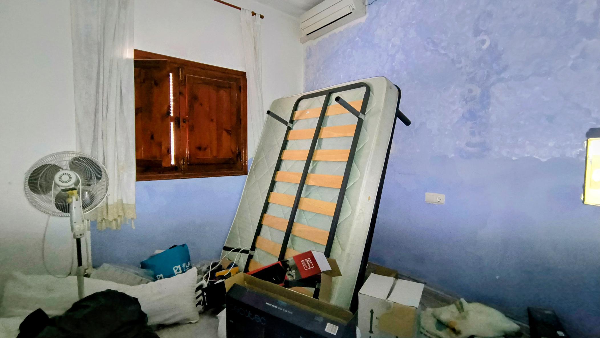 m2181-Detached village house for renovation in Turre.