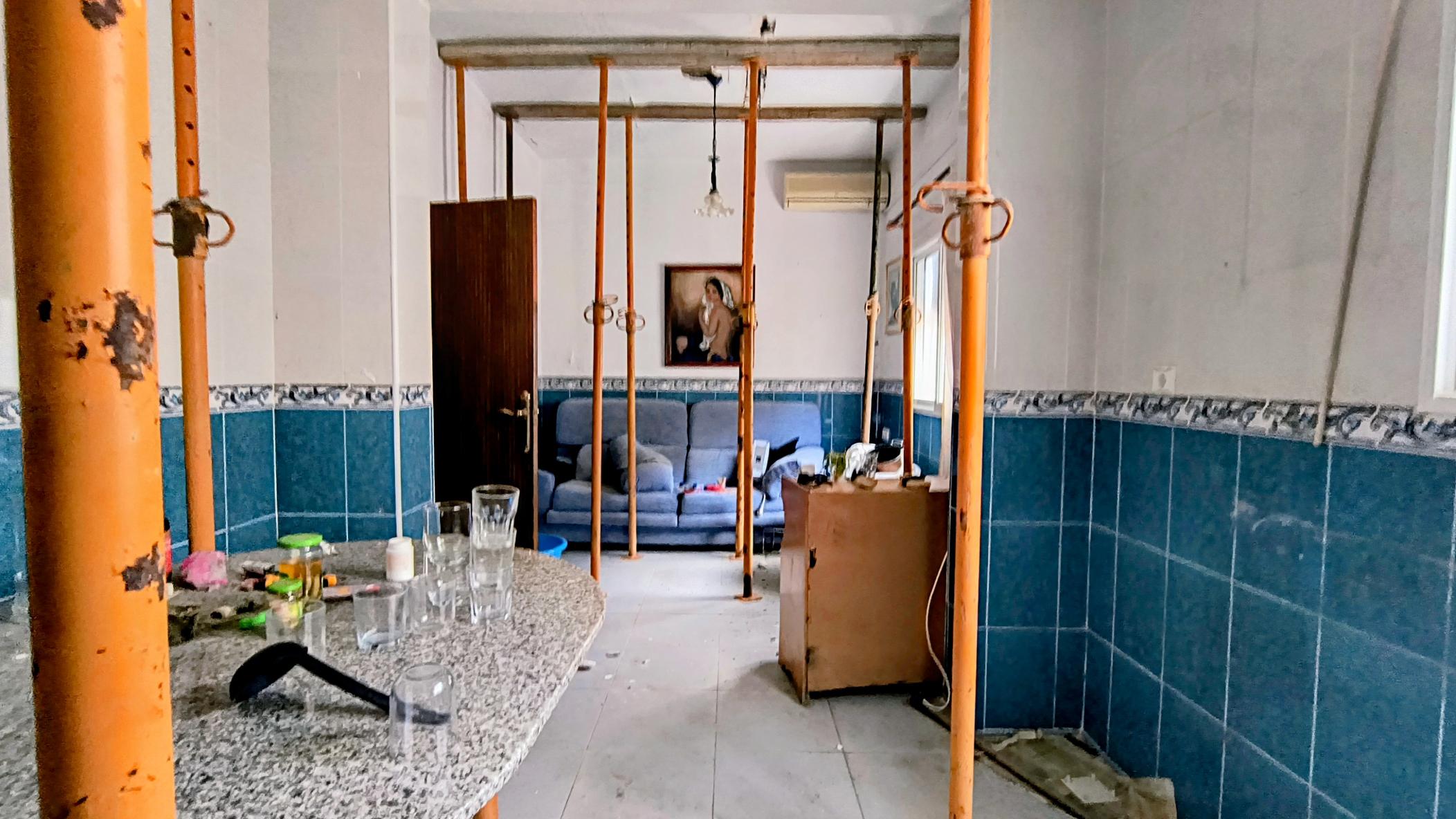 m2181-Detached village house for renovation in Turre.