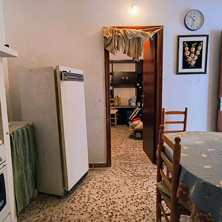 M2182-Semi detached cortijo with land.