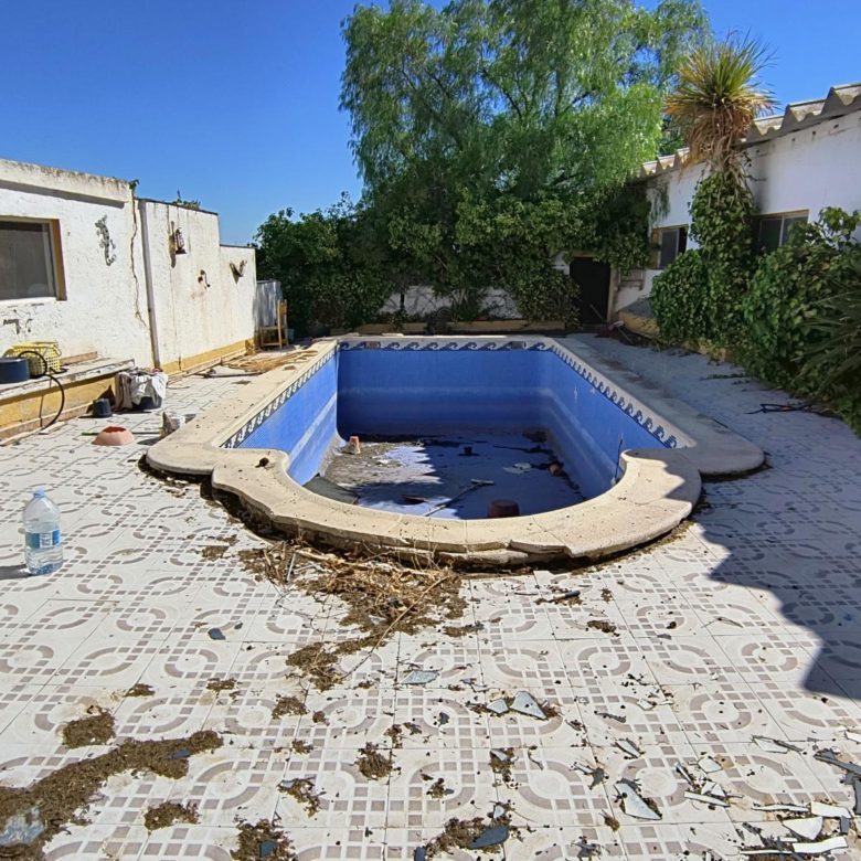 m2184-Cortijo on over 26,000m2.