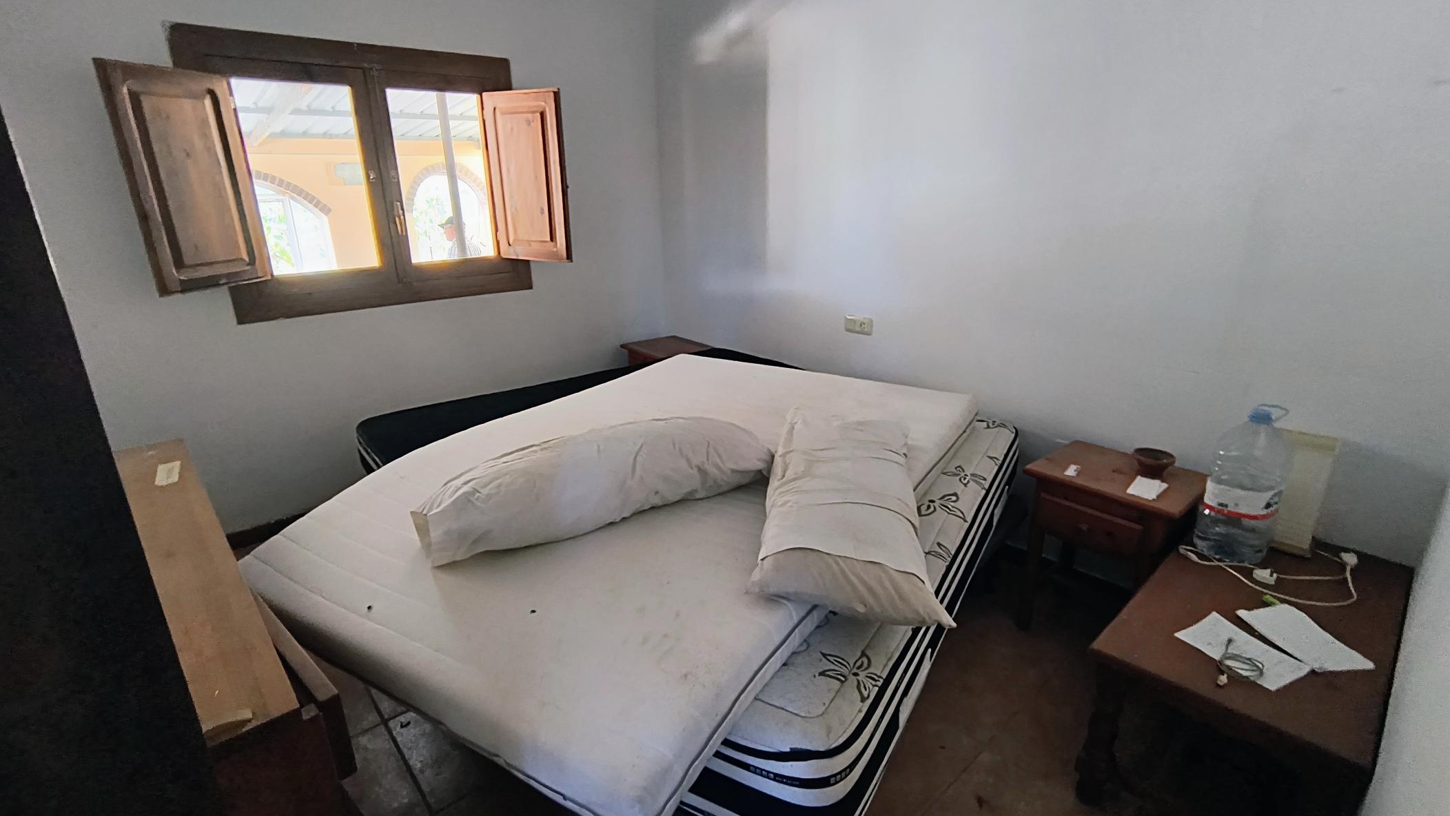 image (00C) m2184-Cortijo on over 26,000m2.