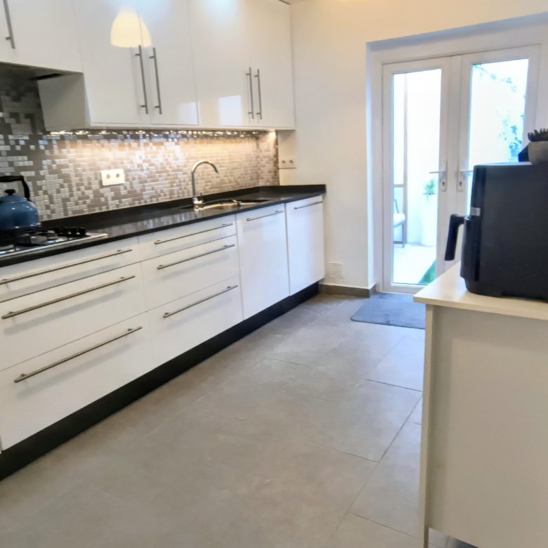 m2191-Modern townhouse in Turre with multiple terraces..