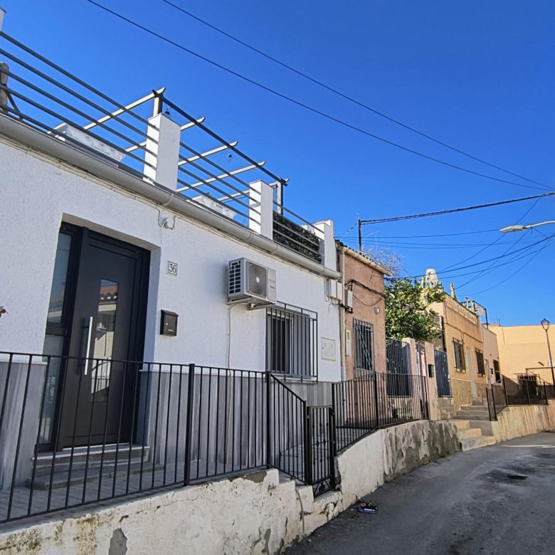 m2191-Modern townhouse in Turre with multiple terraces..