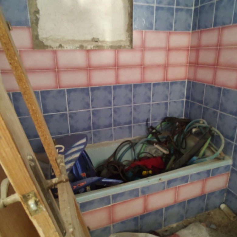 m2196-House needing reform in Turre.