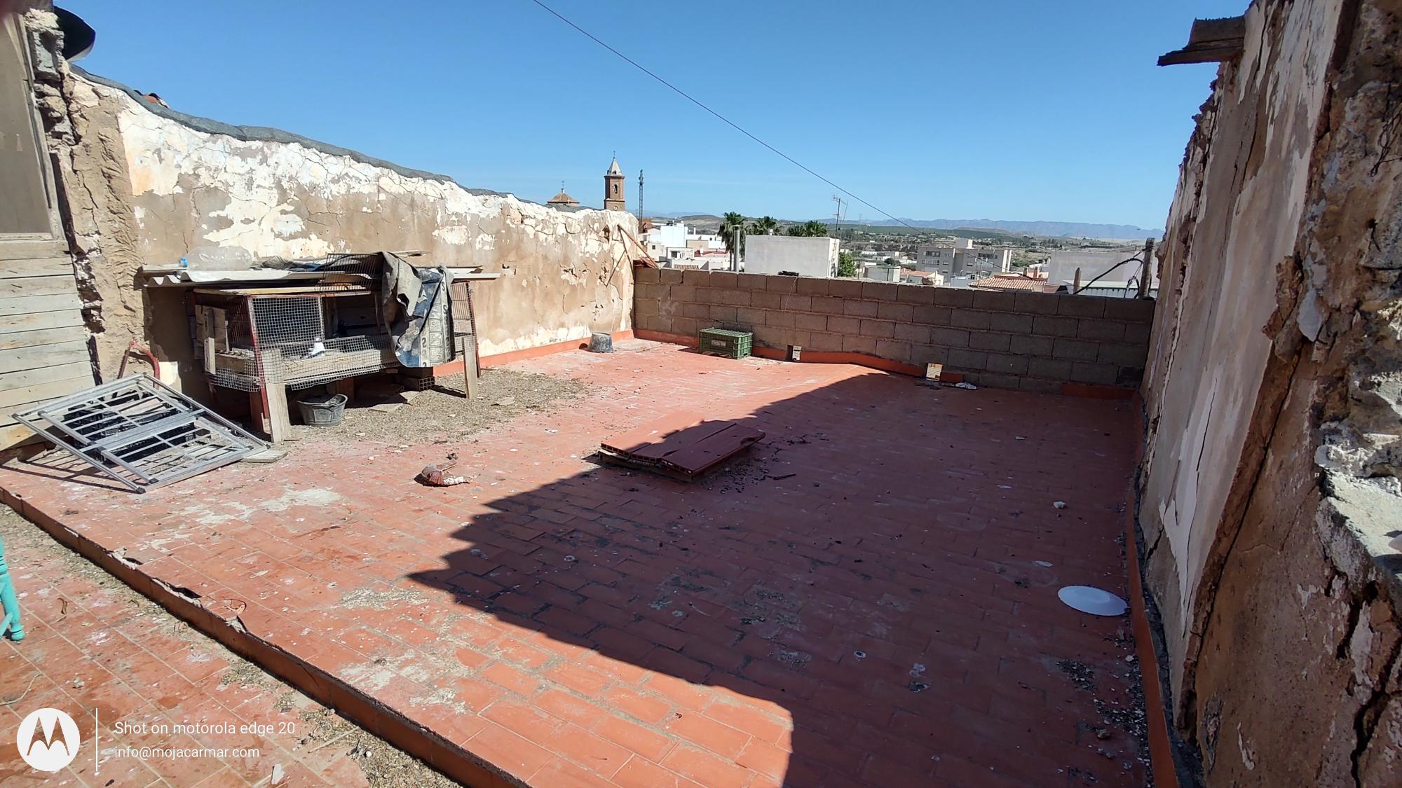 m2196-House needing reform in Turre.