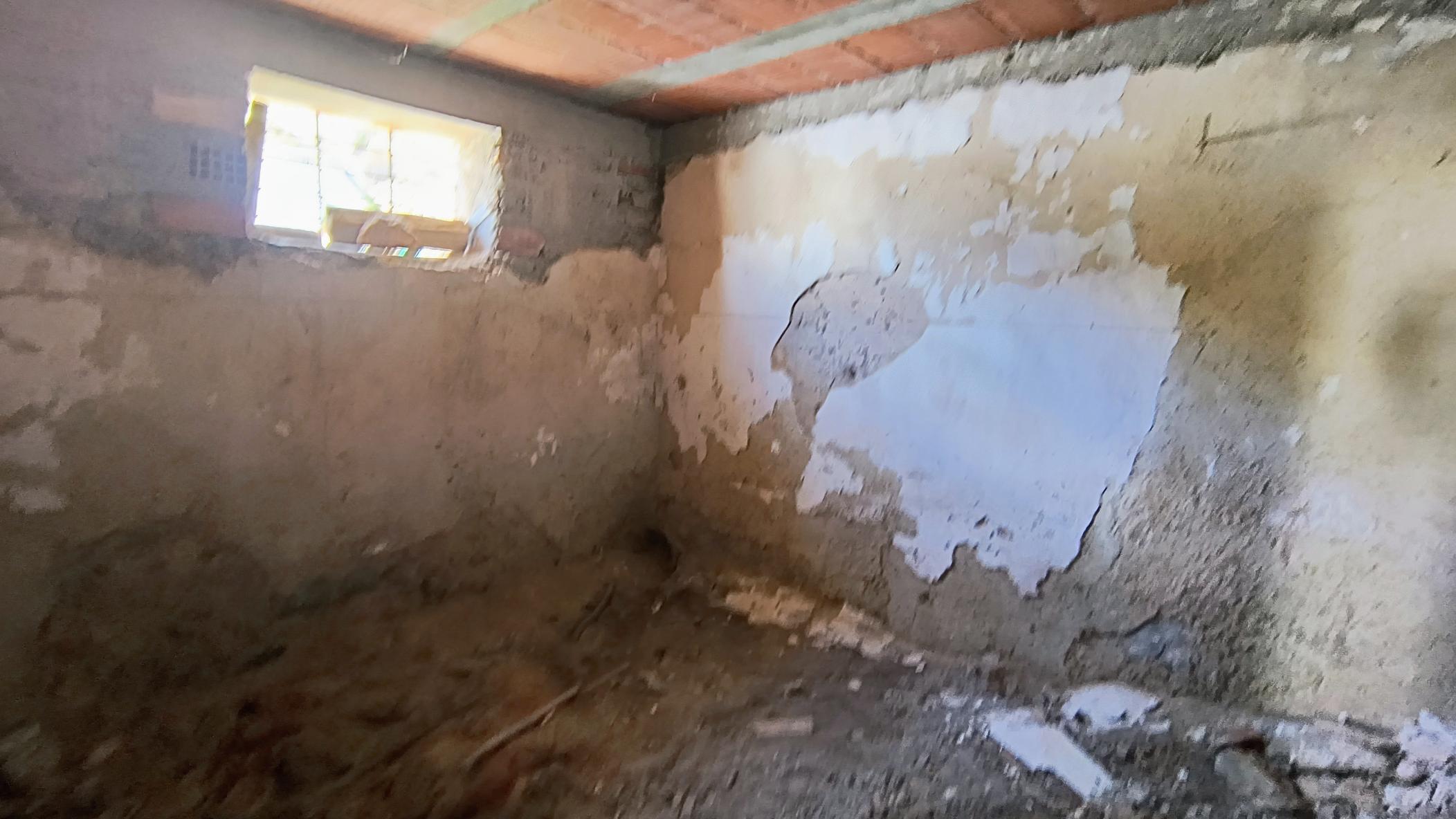 11 m2197b-Property needing complete reform in Mojacar Pueblo