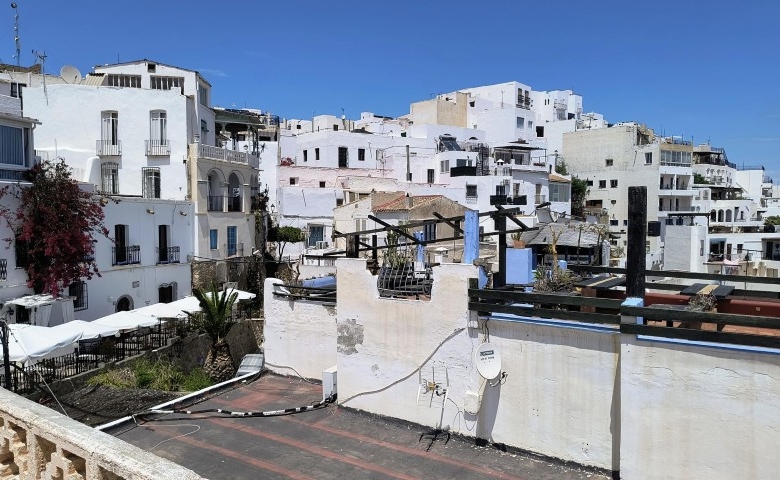 m2197a-Large apartment with huge roof terrace.