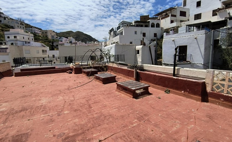 m2197a-Large apartment with huge roof terrace.