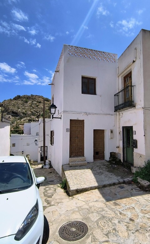 m2197a-Large apartment with huge roof terrace.