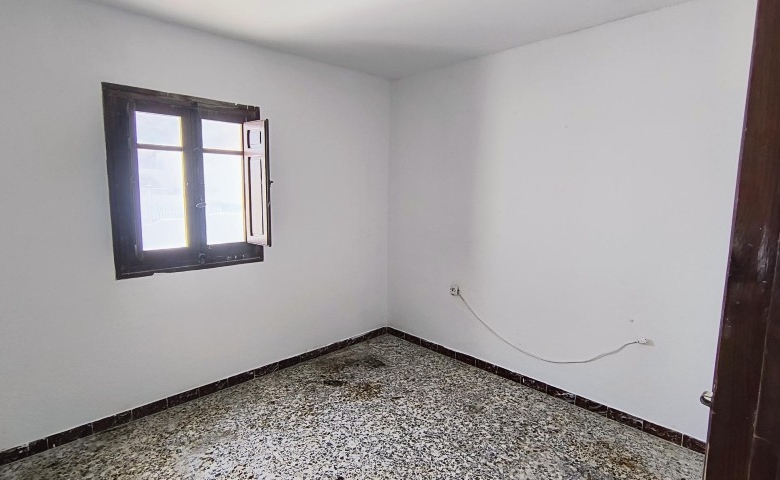 m2197a-Large apartment with huge roof terrace.