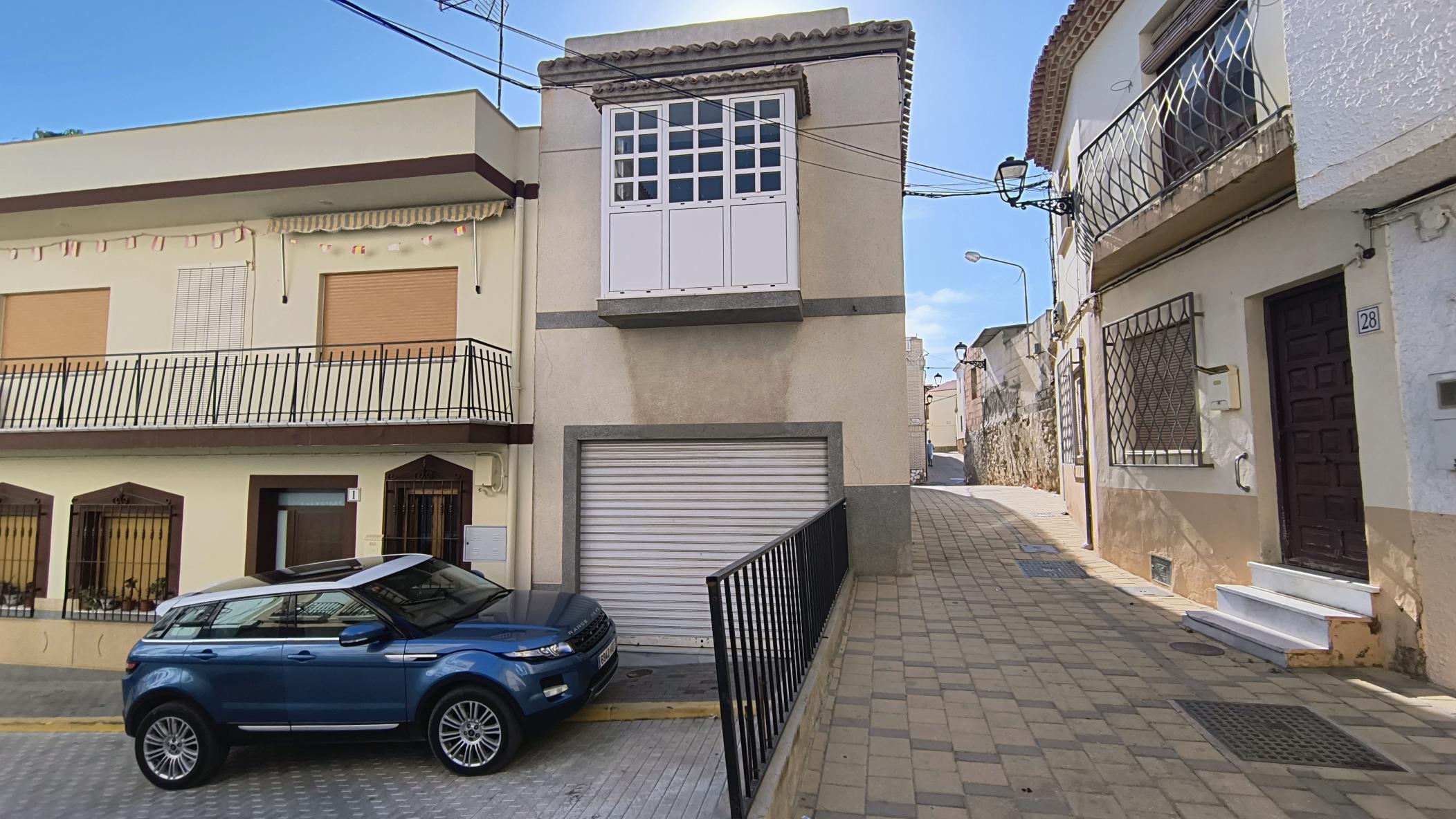 IMG_20260709_095040737_HDR_AE m2199-Townhouse is the centre of Turre with huge garage.