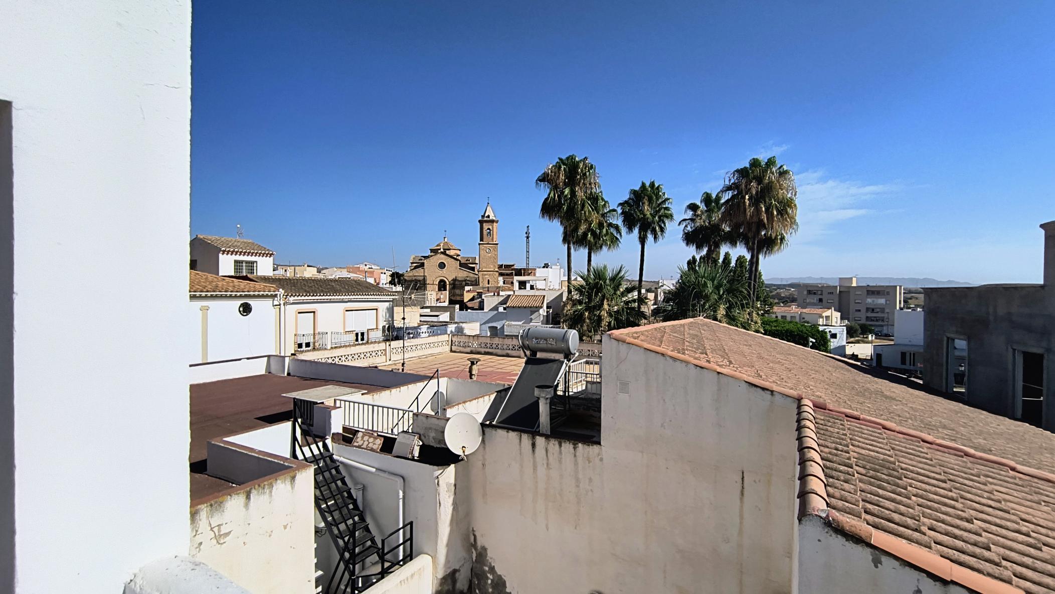 IMG_20260709_100401882_HDR_AE m2199-Townhouse is the centre of Turre with huge garage.