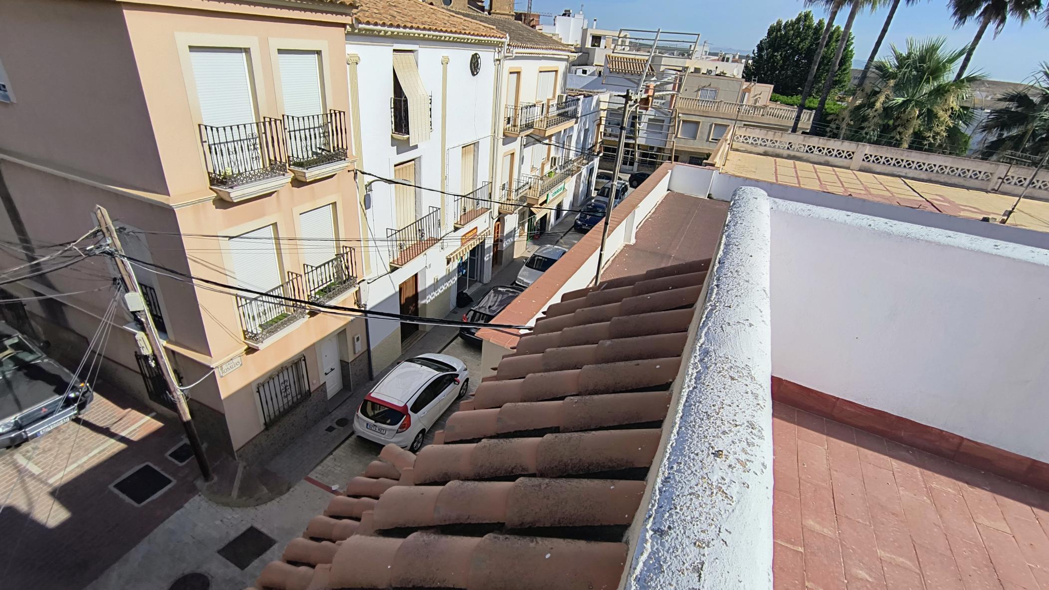 IMG_20260709_100556441_HDR_AE m2199-Townhouse is the centre of Turre with huge garage.