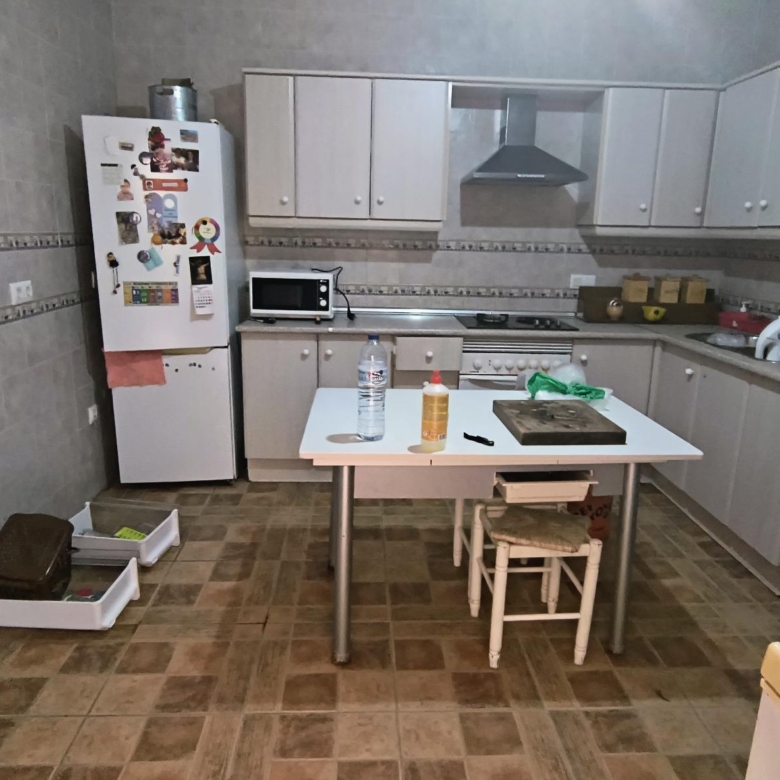 m2202-Large two bedroom villa on the outskirts of Turre.