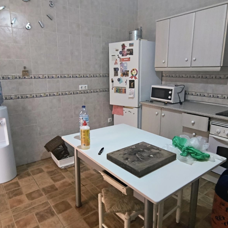 m2202-Large two bedroom villa on the outskirts of Turre.